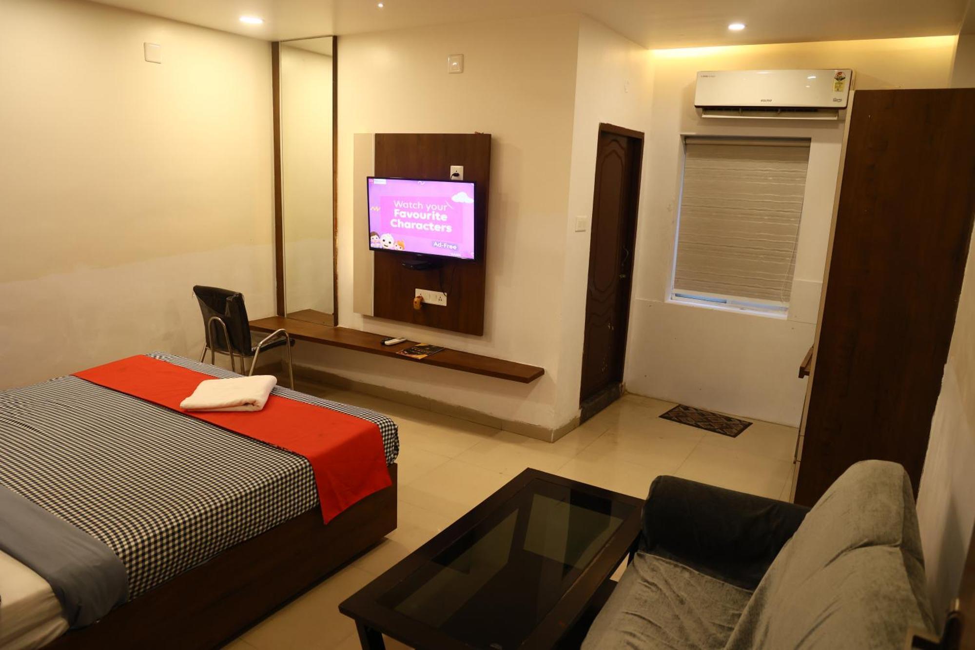 Hotel Bhubaneswari Classic Brahmapur Екстериор снимка