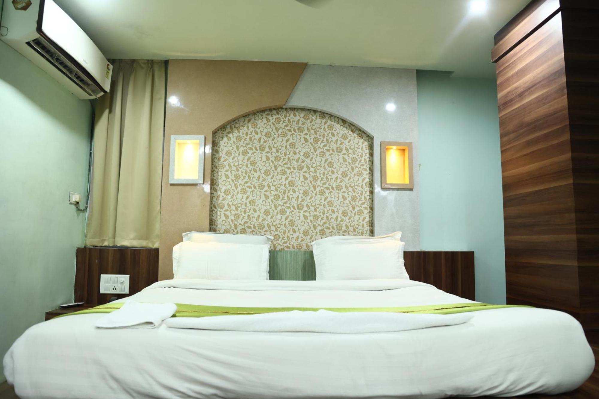 Hotel Bhubaneswari Classic Brahmapur Екстериор снимка