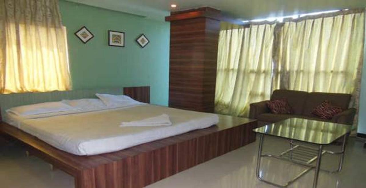 Hotel Bhubaneswari Classic Brahmapur Екстериор снимка