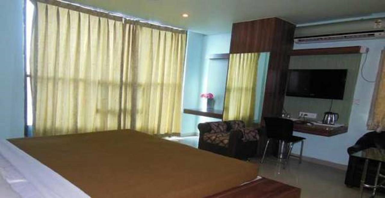 Hotel Bhubaneswari Classic Brahmapur Екстериор снимка